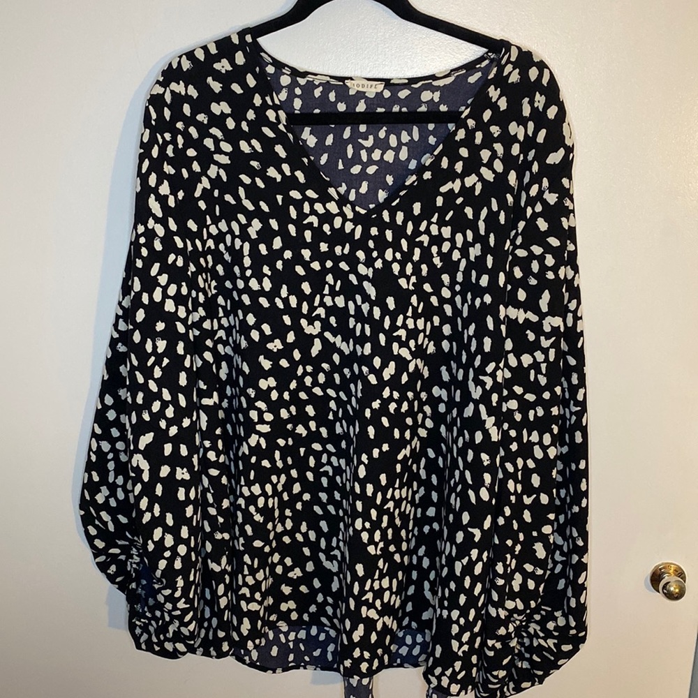 Black and White Polka Dot Loose Blouse- Jodifl - Size 2x - Like New